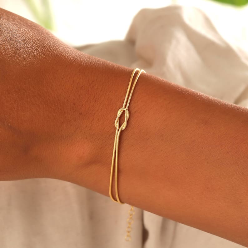 Amore Unisex Bracelet | Stainless Steel Minimalist Love Knot 0