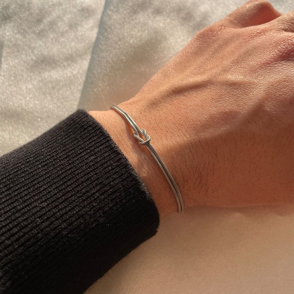 Amore Unisex Bracelet | Stainless Steel Minimalist Love Knot 2
